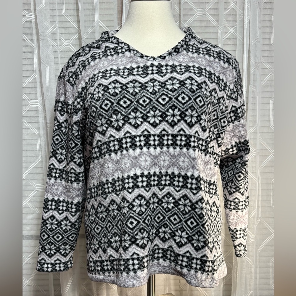 Danskin 3X cozy fleece feel pull on gray & black 28”L 28”p2p Machine Wash